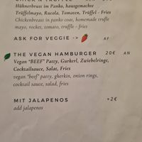 Vegan burger at Deins & Meins in Zell Am See
