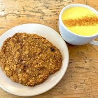 Cookie and turmeric latte however  at MEX - Le Pain Quotidien - T1 in Mexico City