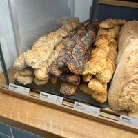 Knofi Wurzn 3,25€, Rabiate 3,25€  at brotsüchtig in Linz