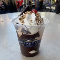 Sundae #Veganuary at Disneyland - Ghirardelli in Anaheim