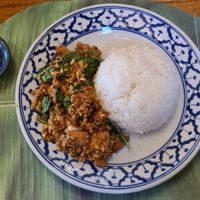 Minced vegan pork with rice at ros'niyom in Bangkok