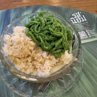 shaved ice with pandan noodles in coconut milk   at ros'niyom in Bangkok