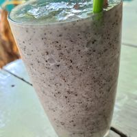 Dragon fruit shake at Drunken Sailors in Koh Lanta
