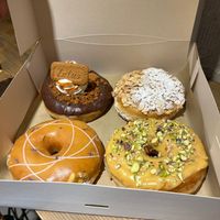 4€ each at VegAmazing Doughnuts - Tirso de Molina in Madrid