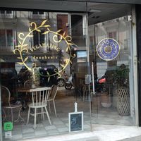 Such a cute place with seating inside at VegAmazing Doughnuts - Tirso de Molina in Madrid