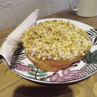 Donut de pistacho vegano at VegAmazing Doughnuts - Tirso de Molina in Madrid