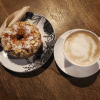 Café con leche corto de café y leche de soja at VegAmazing Doughnuts - Tirso de Molina in Madrid