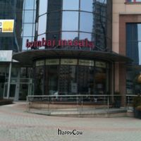 outside view at Bombaj Masala in Warsaw