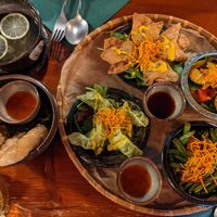 #5 Golden Pockets (5,50€) - 4.5/5.

#7 Klassicher Wok (5,50€) - 4/5.

#12 Meat Balls (5,50€) - 2.5/5.

#16 Little Island(5,50€) - 4/5.

#20 Nem Hanoi (5,50€) - 4. at Greentable in Hamburg