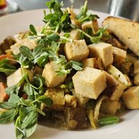 Green Curry Coconut Hash w/ Tofu & Gluten-Free Bread at Ma Mosa's in Grants Pass