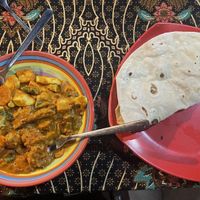 Paneer veg makhaanwala and chapatti 🫶🏼  at Horas Restaurant in Samosir