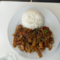 Tofu lemongrass at Loving Hut in Helsinki