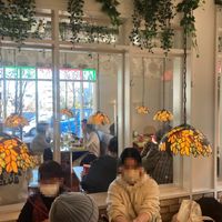 Seating area fills up quickly   at Oscar in Tokyo