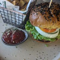 🍔 Ver De Burger
💰 540 PHP | 9.6$ at Ver De in El Nido
