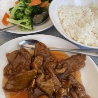 Sweet and sour chick’n, broccoli in garlic sauce    at Thi Vietnamese in 