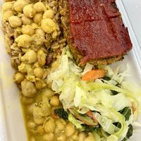 Chickpeas curry, rice and beans, pecan loafs, vegetables   at Ma's Vegi Deli in St Thomas
