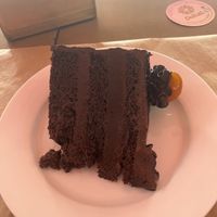 Bolo de chocolate sem glúten e adoçado com tâmara   at Da Tati Café in Sao Paulo