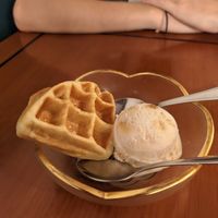 Vanilla maca (bits of caramel) at Thanh Glado in Ho Chi Minh City