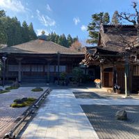 Beautiful temple grounds at Yochi-in Temple Pilgrim's Lodging in Koya