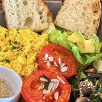 Vegan Tofu Scramble #Veganuary at Coffee & Thyme in 
