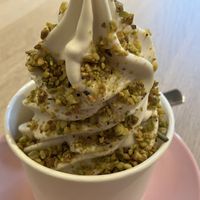 Mit Pistazien   at Brammibal's Donuts - Schanzenviertel in Hamburg