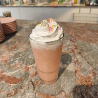 Erdbeer Frappè at Brammibal's Donuts - Schanzenviertel in Hamburg