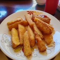 Yucca fries at Mindo Obansi in Mindo