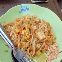 Pad thai tofu vegan at Joy's Place in Pai