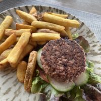 pedí la hamburguesa sin pan  at Blue 17 Roof Top Restaurant & Bar in Lanzarote