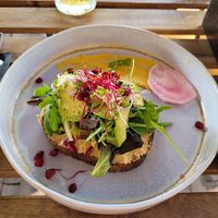 Voor de halve honger, energy boost toast at Breakaway in Sint Geertruid