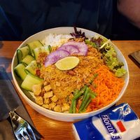 Gadogado bowl at Breakaway in Sint Geertruid