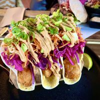 Tacos mit crunchy Blumenkohlnuggets  at Breakaway in Sint Geertruid