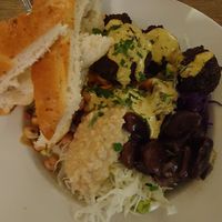 Assiette de falafels at Cafe Erde in Graz