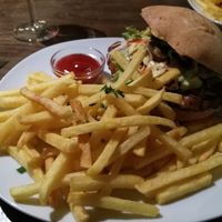 Vegan Burger at Cafe Erde in Graz