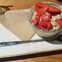 Vegan Strawberry Crumble at 60 Seconds to Napoli in Oberhausen