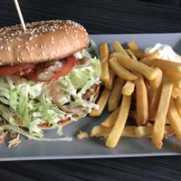 Falafel Burger  at Medt'Et Grill in Hamm