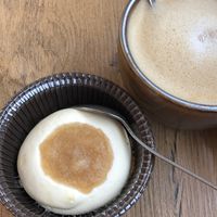 Apfel Hafer Cupcake  at SIGGIS v/gan coffee & co in Freising