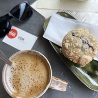 Coffee and a muffin 👌🏼  at SIGGIS v/gan coffee & co in Freising