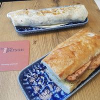 Unten Leberkäse-Semmel, oben Burrito at SIGGIS v/gan coffee & co in Freising