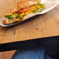 Croissant with scrambled "eggs" at SIGGIS v/gan coffee & co in Freising