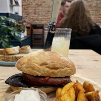 Chutney Burguer  at La Oveja Negra in Madrid