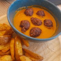 albóndigas at La Oveja Negra in Madrid