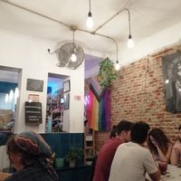 decoración interior at La Oveja Negra in Madrid