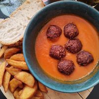 Huera meatballs at La Oveja Negra in Madrid