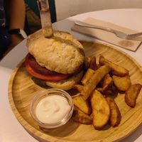 Chutney burger at La Oveja Negra in Madrid