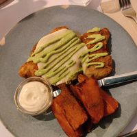 Milanesas at La Oveja Negra in Madrid