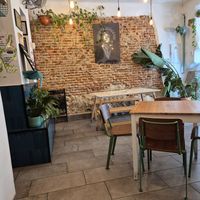 Exceptional place for food and drink at La Oveja Negra in Madrid