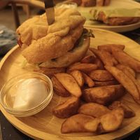 Chutney burger at La Oveja Negra in Madrid