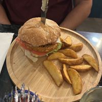 Hamburguesa oveja negraa  at La Oveja Negra in Madrid