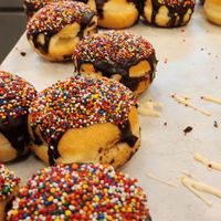 Donuts without filling at Perla Bakery - מאפיית פרלה in Kiryat Bialik